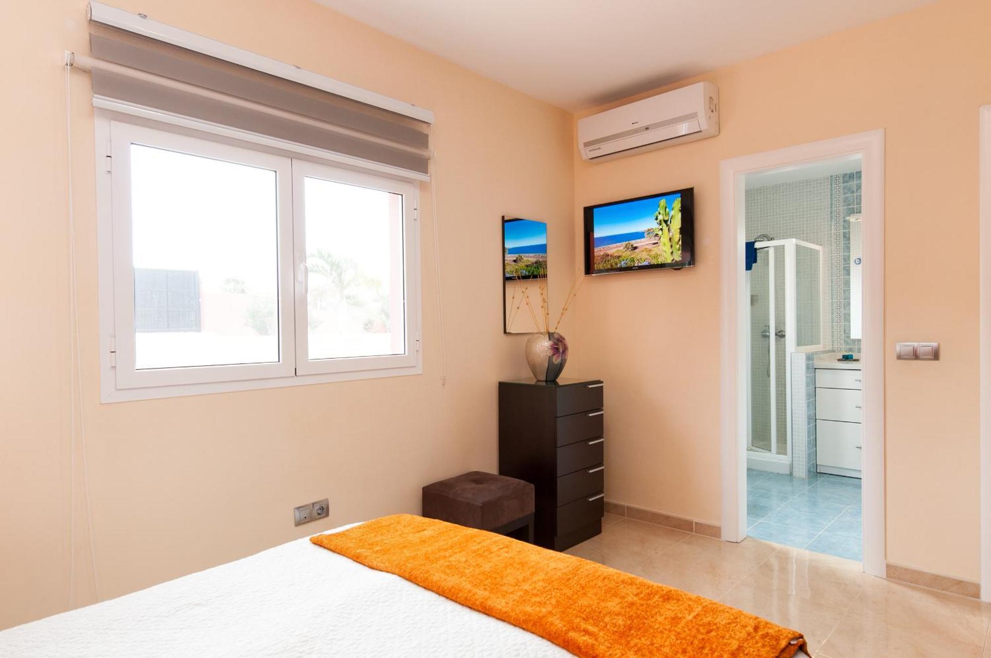 Villa Los Azules With Pool And Jacuzzi Maspalomas  Exterior photo